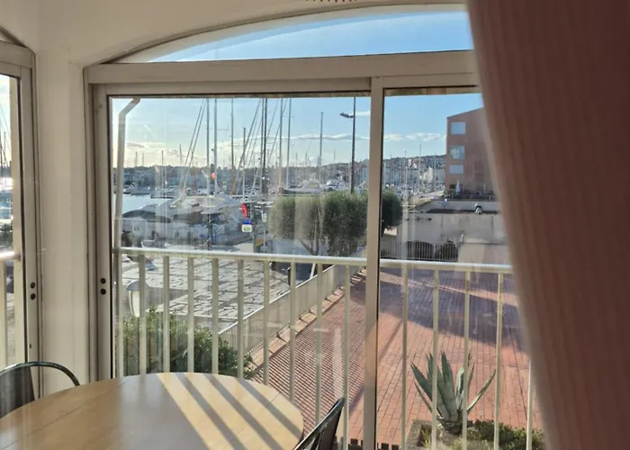 Appartamento Agreable Vue Port Au Cap D'agde Agde